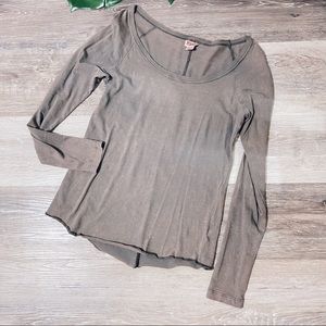 MOSSIMO | NWOT Distressed Gray Rust Tee